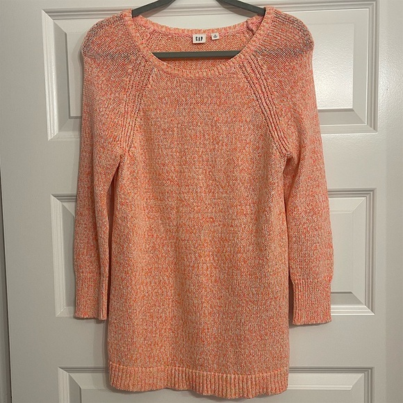 GAP Sweaters - GAP Women's Coral Knit Sweater